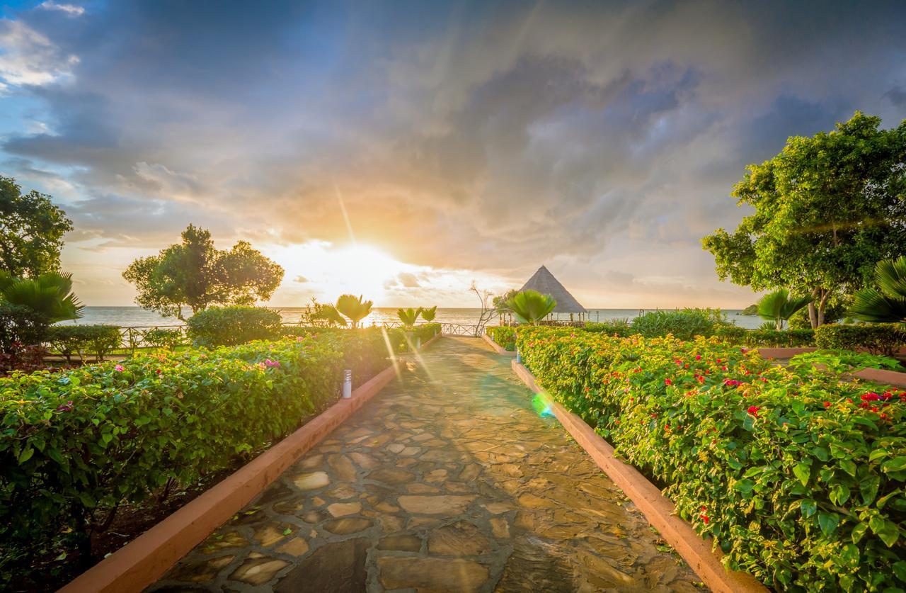 Azao Resort&Spa Pongwe Kültér fotó